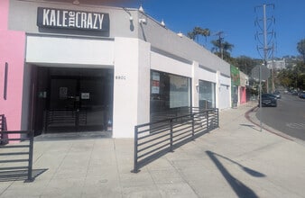 8801-8807 Santa Monica Blvd, West Hollywood, CA à louer Photo de l’immeuble– Image 1 sur 4