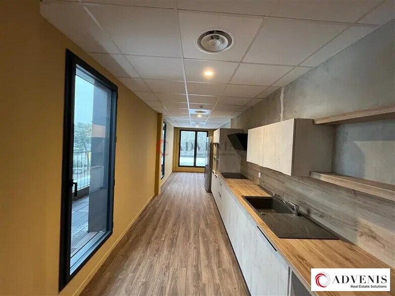 Bureau dans Pessac à louer - Photo de l’immeuble – Image 3 sur 10