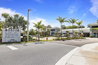 8776 Lantana Rd, Lake Worth, FL à louer Photo de l’immeuble– Image 1 sur 6