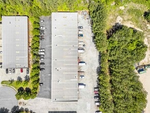 1009 Industrial Ct, Suwanee, GA à louer Photo de l’immeuble– Image 2 sur 10