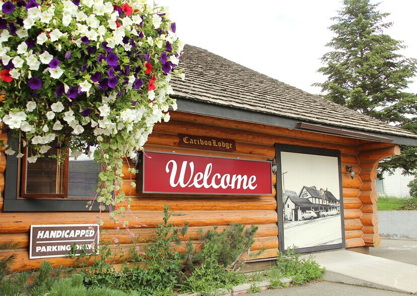 1414 Cariboo Hwy, Clinton, BC à vendre - Photo de l’immeuble – Image 2 sur 21