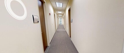 580-584 NW University Blvd, Port Saint Lucie, FL à louer Numérisation 3D Matterport– Image 1 sur 4