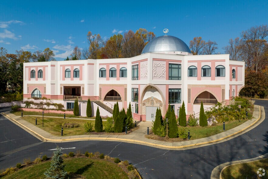 11326 Leesburg Pike, Herndon, VA à vendre - Photo de l’immeuble – Image 1 sur 27