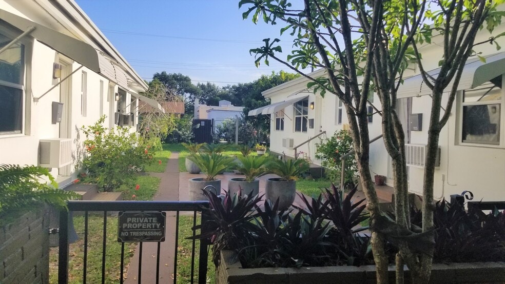 1933 Dewey St, Hollywood, FL à vendre - Photo de l’immeuble – Image 2 sur 19