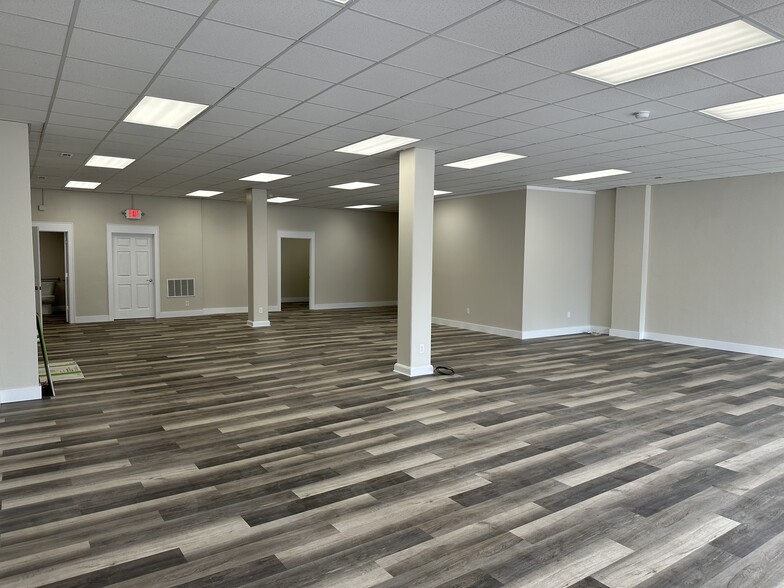 423 W Broadway St, Bradley, IL à louer - Photo de l’immeuble – Image 2 sur 9