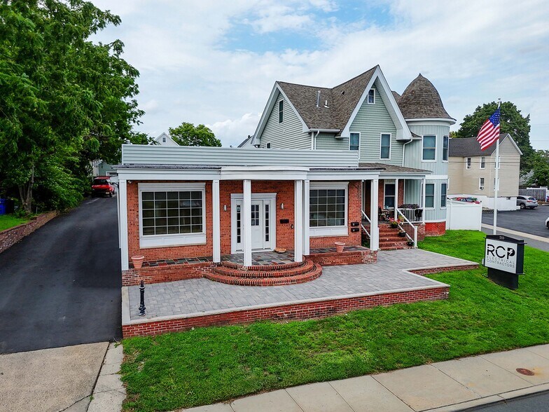 215 Washington Rd, Sayreville, NJ à louer - Photo de l’immeuble – Image 3 sur 42