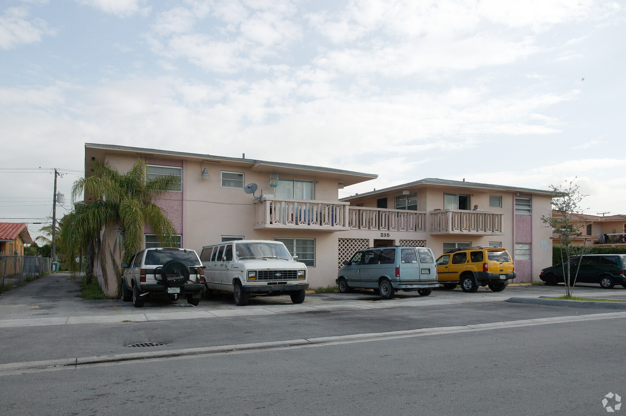 Las Brisas Apartments portefeuille de 2 biens à vendre sur LoopNet.fr Photo principale– Image 1 sur 3