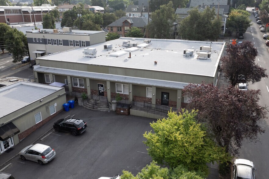 1631 SW Columbia St, Portland, OR à louer - Photo de l’immeuble – Image 1 sur 9
