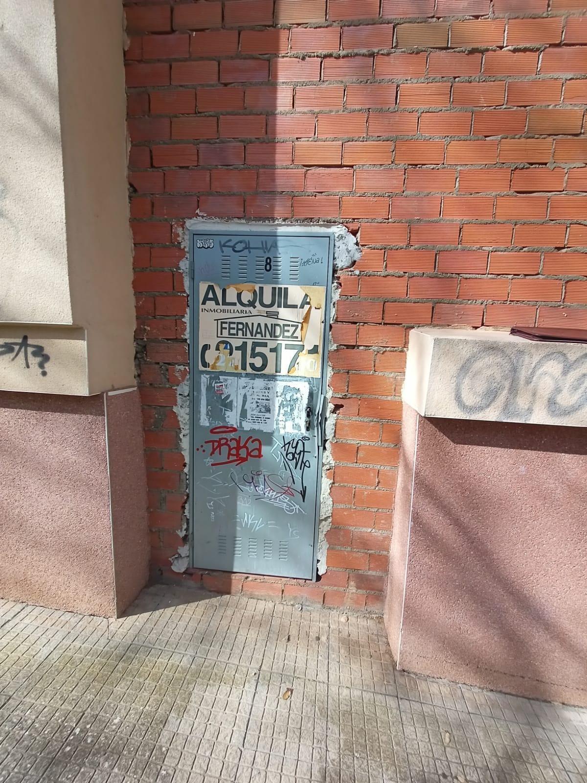 Local commercial dans Cáceres, Cáceres à louer Photo de l’immeuble– Image 1 sur 2