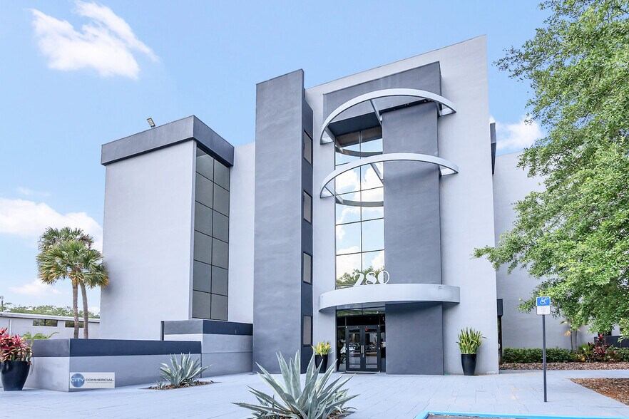 280 W Canton Ave, Winter Park, FL à louer - Photo principale – Image 1 sur 22