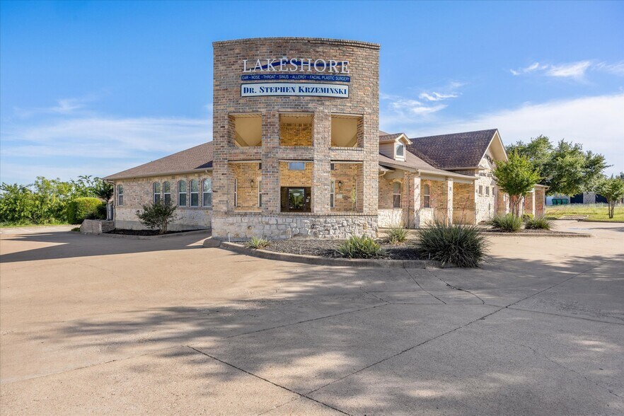 1305 Paluxy Rd, Granbury, TX à vendre - Photo de l’immeuble – Image 2 sur 49