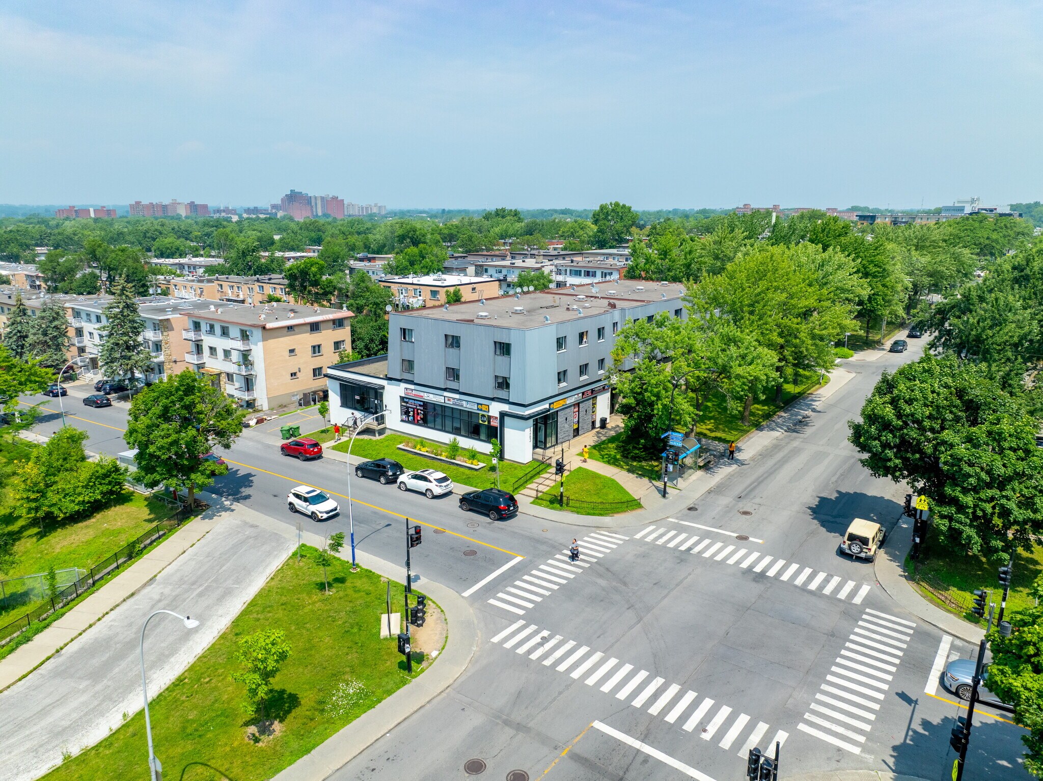 2 Properties Totaling 40 Units portefeuille de 2 biens à vendre sur LoopNet.fr Photo principale– Image 1 sur 3