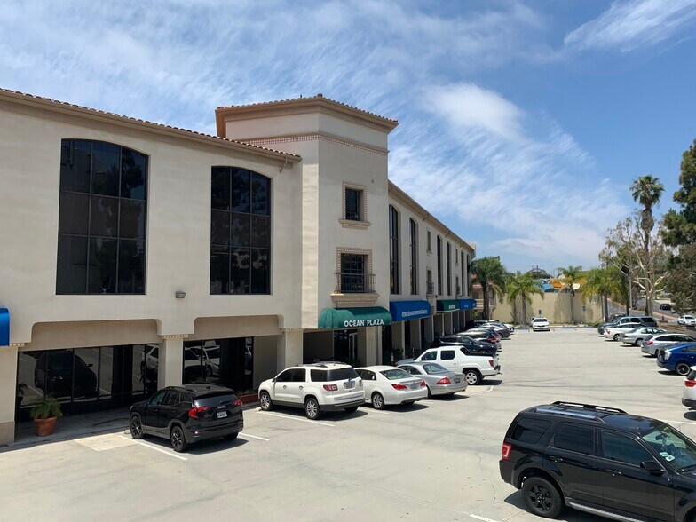 2615 Pacific Coast Hwy, Hermosa Beach, CA à louer - Photo de l’immeuble – Image 1 sur 4