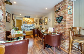 15 Main Rd, Windermere à louer Photo intérieure– Image 2 sur 8