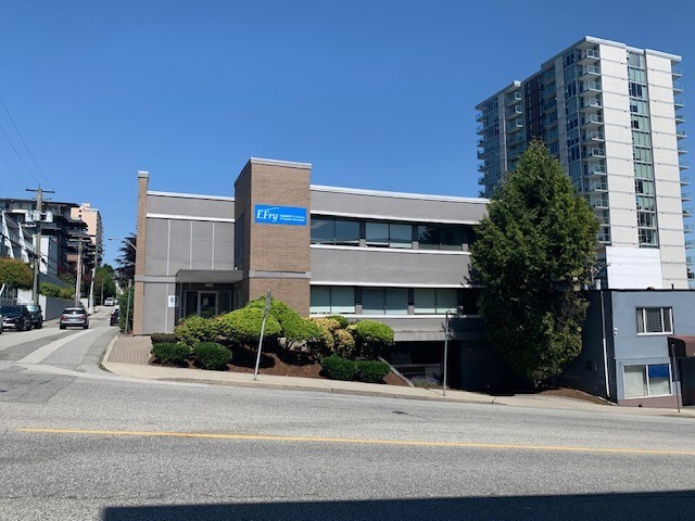 93 Sixth St, New Westminster, BC à louer - Photo de l’immeuble – Image 2 sur 7