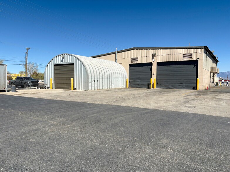 9200 Central Ave SW, Albuquerque, NM à vendre - Photo de l’immeuble – Image 2 sur 3