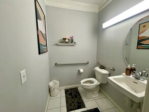 6511 Creedmoor Rd, Raleigh, NC à louer Photo intérieure– Image 2 sur 4