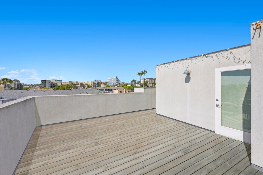 2416 Polk Ave, San Diego, CA à vendre - Photo de l’immeuble – Image 3 sur 12