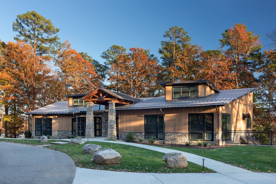 14701 Village Square Pl, Midlothian, VA à louer - Photo de l’immeuble – Image 1 sur 4