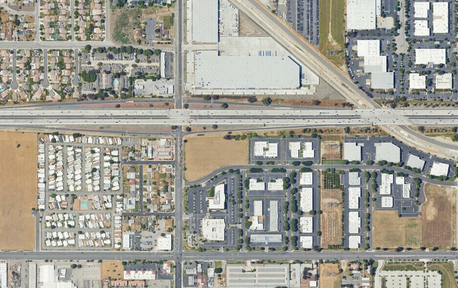 SEC 1-10 & Mountain View Ave, Loma Linda, CA à vendre - Aérien – Image 2 sur 5