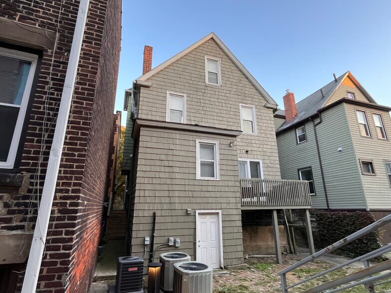 2159 Murray Hill Rd, Cleveland, OH à vendre - Photo de l’immeuble – Image 3 sur 16