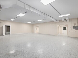 Plus de détails pour 732 Jonesborough St, Hendersonville, NC - Industriel/Logistique à vendre