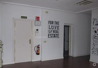 Local commercial dans Alcalá de Henares, Madrid à louer Photo intérieure– Image 2 sur 2