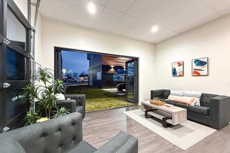 212 N Elm St, Kennewick, WA à louer Photo intérieure– Image 2 sur 5