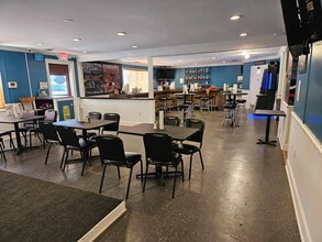 712 River Rd, Washington, NC à louer Photo intérieure– Image 2 sur 8