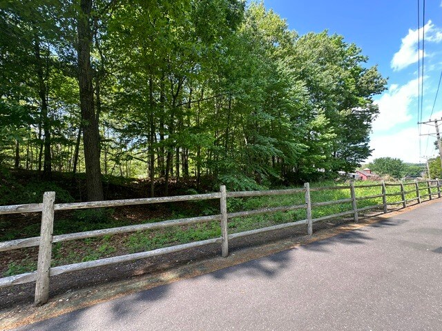 55 Depot Pl, Unionville, CT à vendre - Photo de l’immeuble – Image 3 sur 7
