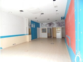 Plus de détails pour Local commercial à louer