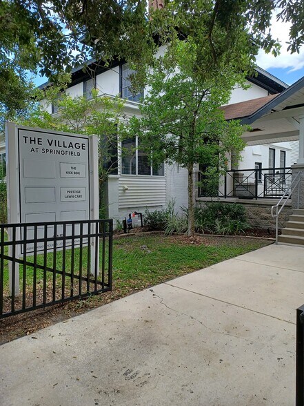 330 W 9th St, Jacksonville, FL à louer - Photo de l’immeuble – Image 3 sur 15