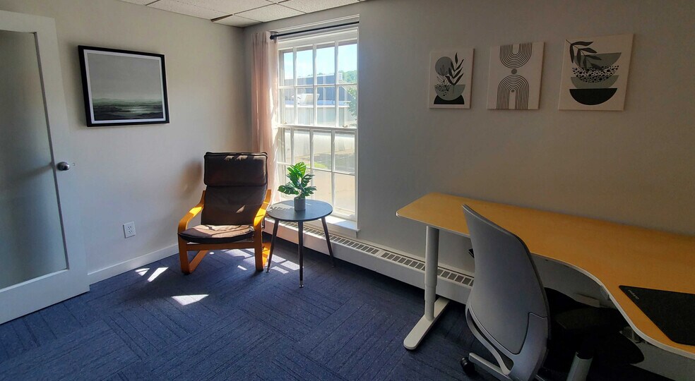 128 Amity Rd, Woodbridge, CT à louer - Photo intérieure – Image 2 sur 6