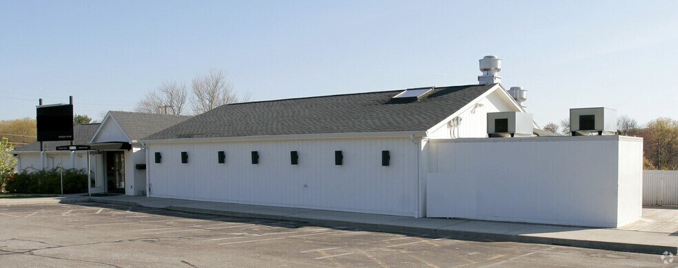 33 Kings Hwy, Groton, CT à vendre - Photo de l’immeuble – Image 3 sur 10