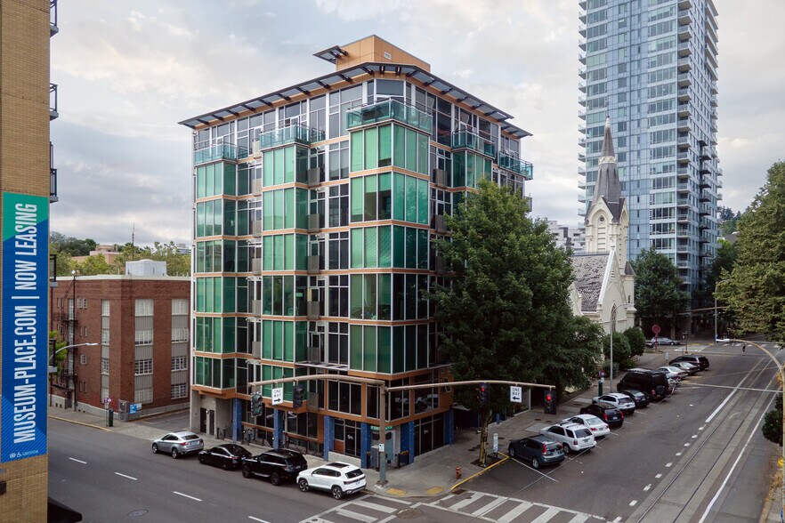 1410 SW 11th Ave, Portland, OR à vendre - Photo de l’immeuble – Image 1 sur 17