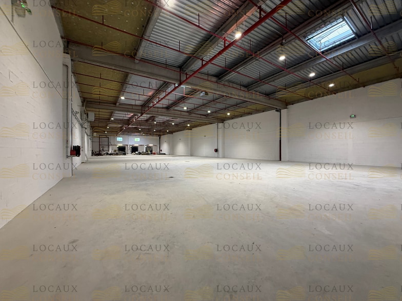 95 Rue Charles Michels, Saint-Denis à louer - Photo de l’immeuble – Image 3 sur 9