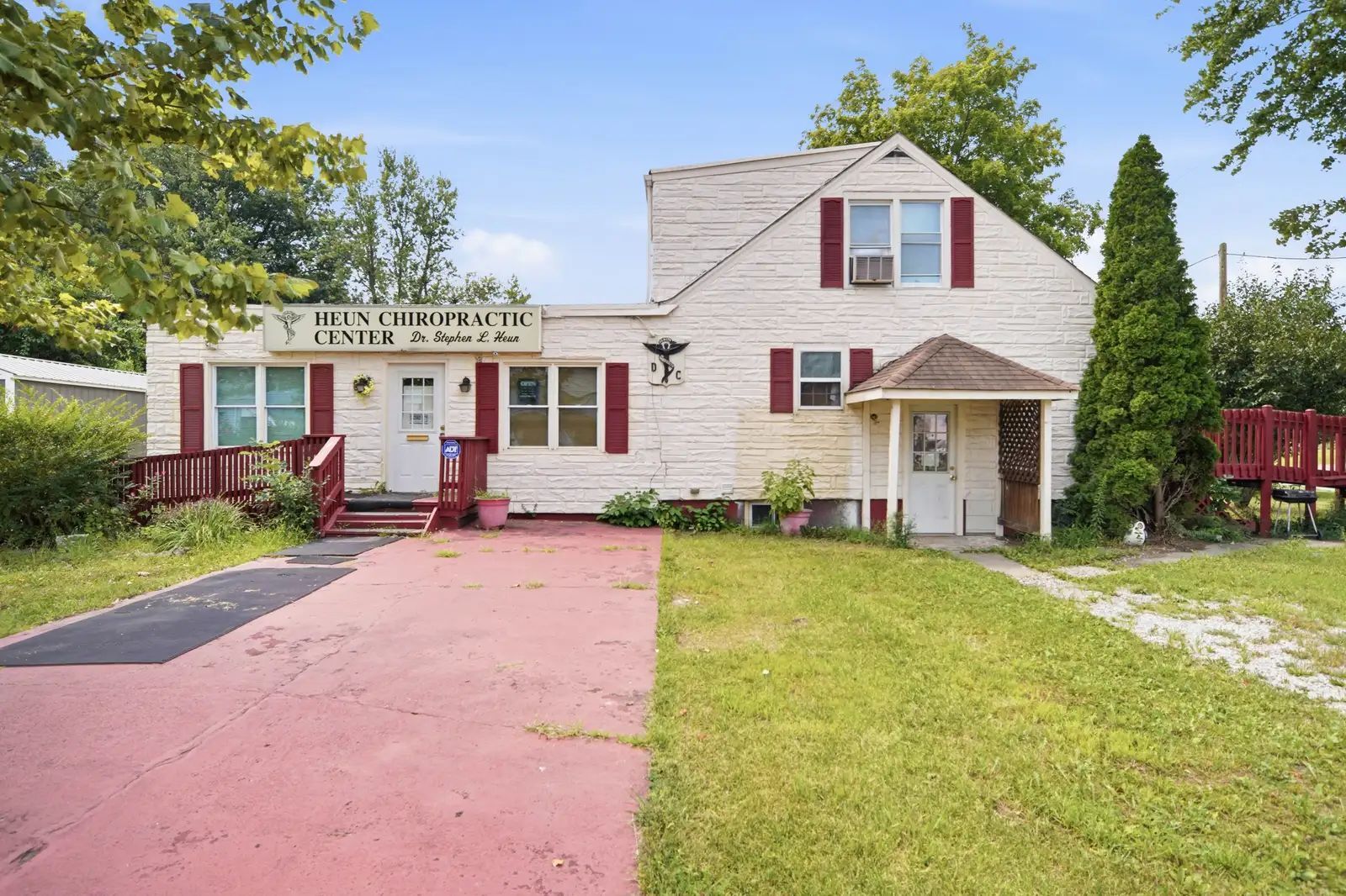 5701 S 3rd St, Louisville, KY à vendre Photo de l’immeuble– Image 1 sur 11