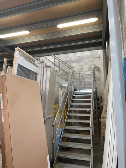 Industriel/Logistique dans Le Muy à louer - Photo intérieure – Image 3 sur 11