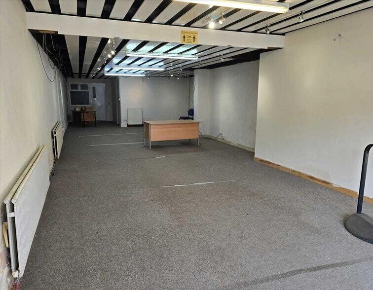 33 Oswald Rd, Scunthorpe à louer - Photo de l’immeuble – Image 2 sur 2