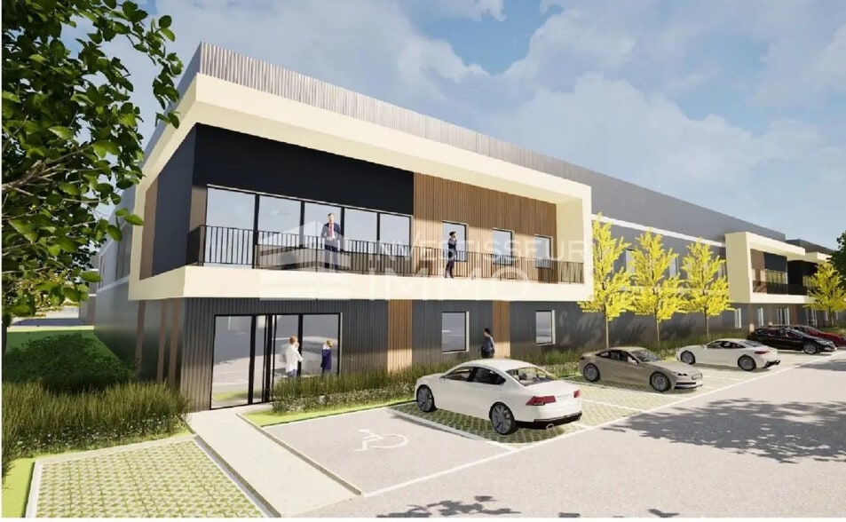 Local d'activités dans Persan à vendre - Photo de l’immeuble – Image 2 sur 4