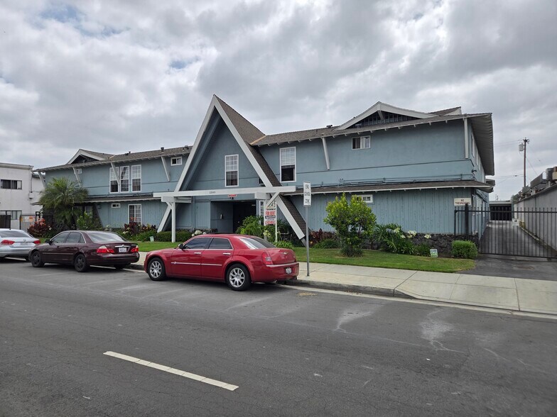 11560 Paramount Blvd, Downey, CA à vendre - Photo de l’immeuble – Image 3 sur 15