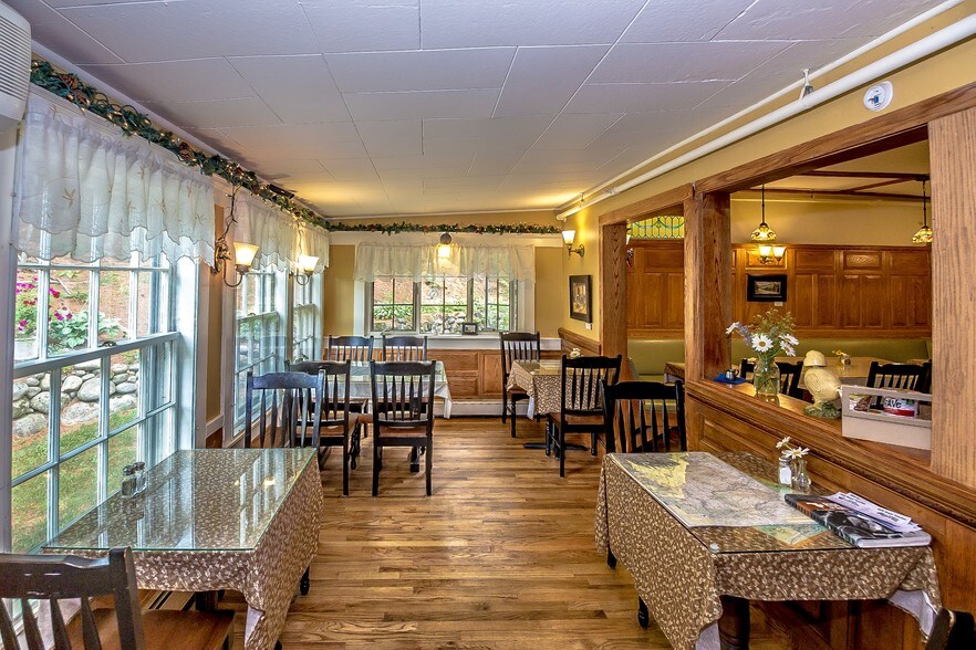 342 US-302, Glen, NH à vendre - Photo de l’immeuble – Image 3 sur 8