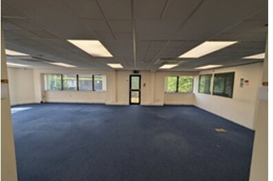 Ivanhoe Rd, Wokingham à vendre - Photo intérieure – Image 2 sur 5