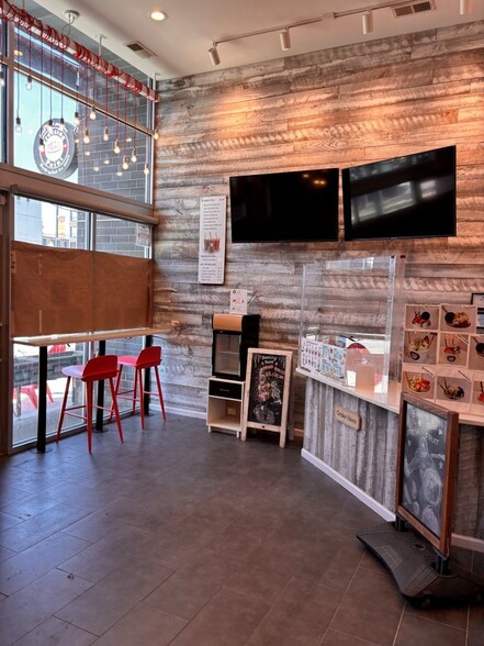 3127 N Ashland Ave, Chicago, IL à vendre - Photo de l’immeuble – Image 3 sur 15