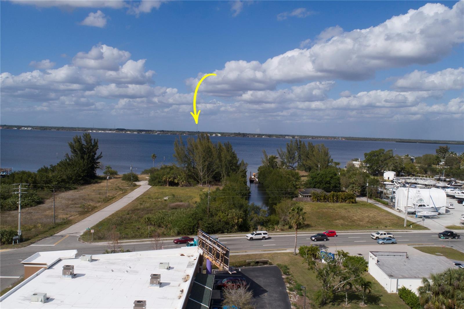 6131-6179 Landings Way, Punta Gorda, FL à vendre Photo principale– Image 1 sur 7