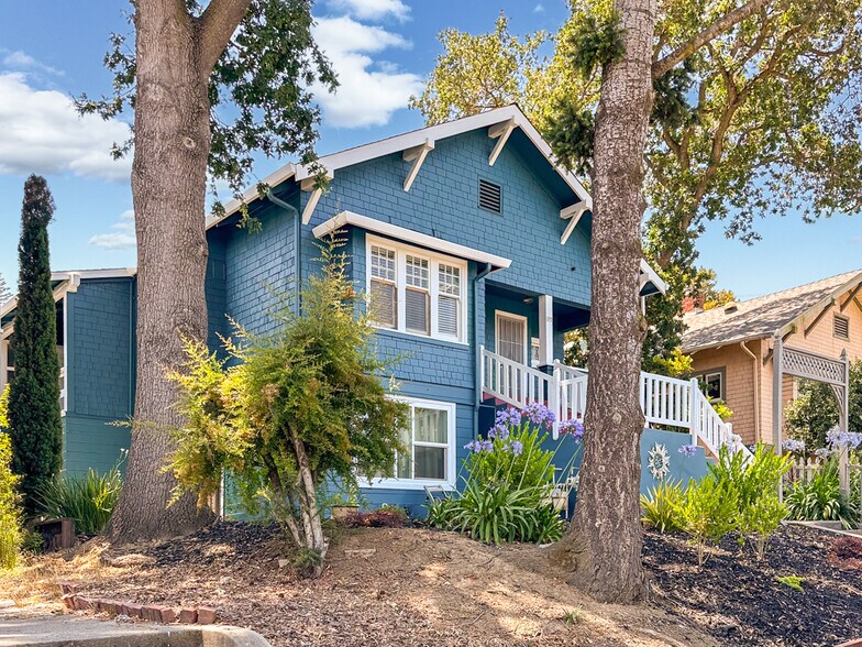 933 Kentucky St, Vallejo, CA à vendre - Photo de l’immeuble – Image 2 sur 12