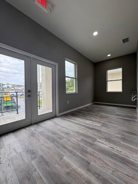 23045 Tabak ln, Land O Lakes, FL à louer - Photo de l’immeuble – Image 3 sur 10