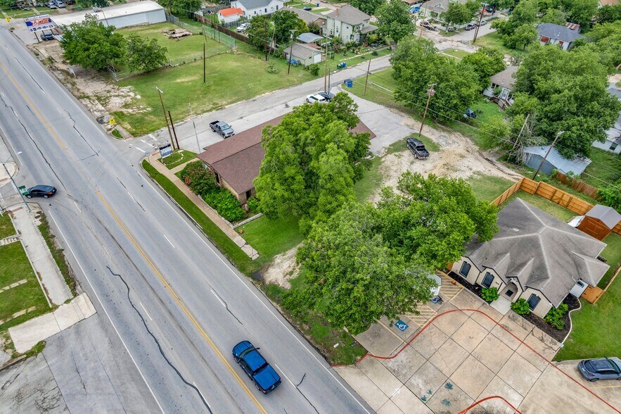920 N Main St, Taylor, TX à vendre - Photo de l’immeuble – Image 3 sur 4