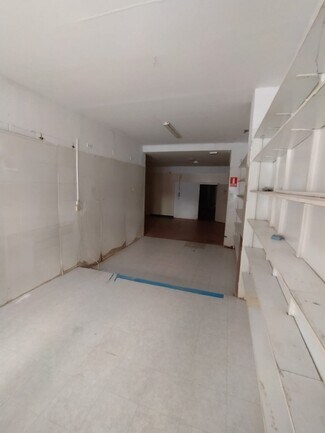 Plus de détails pour Local commercial à louer