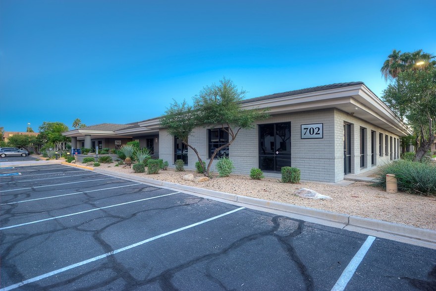702 E Bell Rd, Phoenix, AZ à vendre - Photo de l’immeuble – Image 3 sur 8